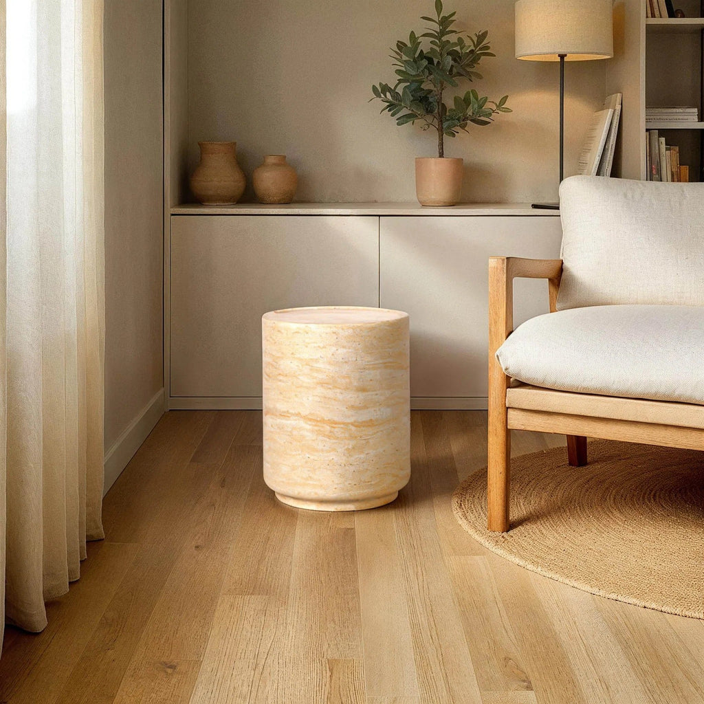 Table d'appoint en biscuit